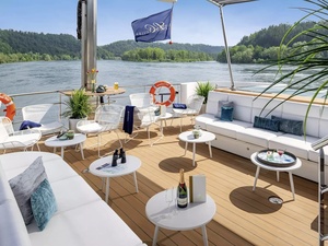 Stern Terrace